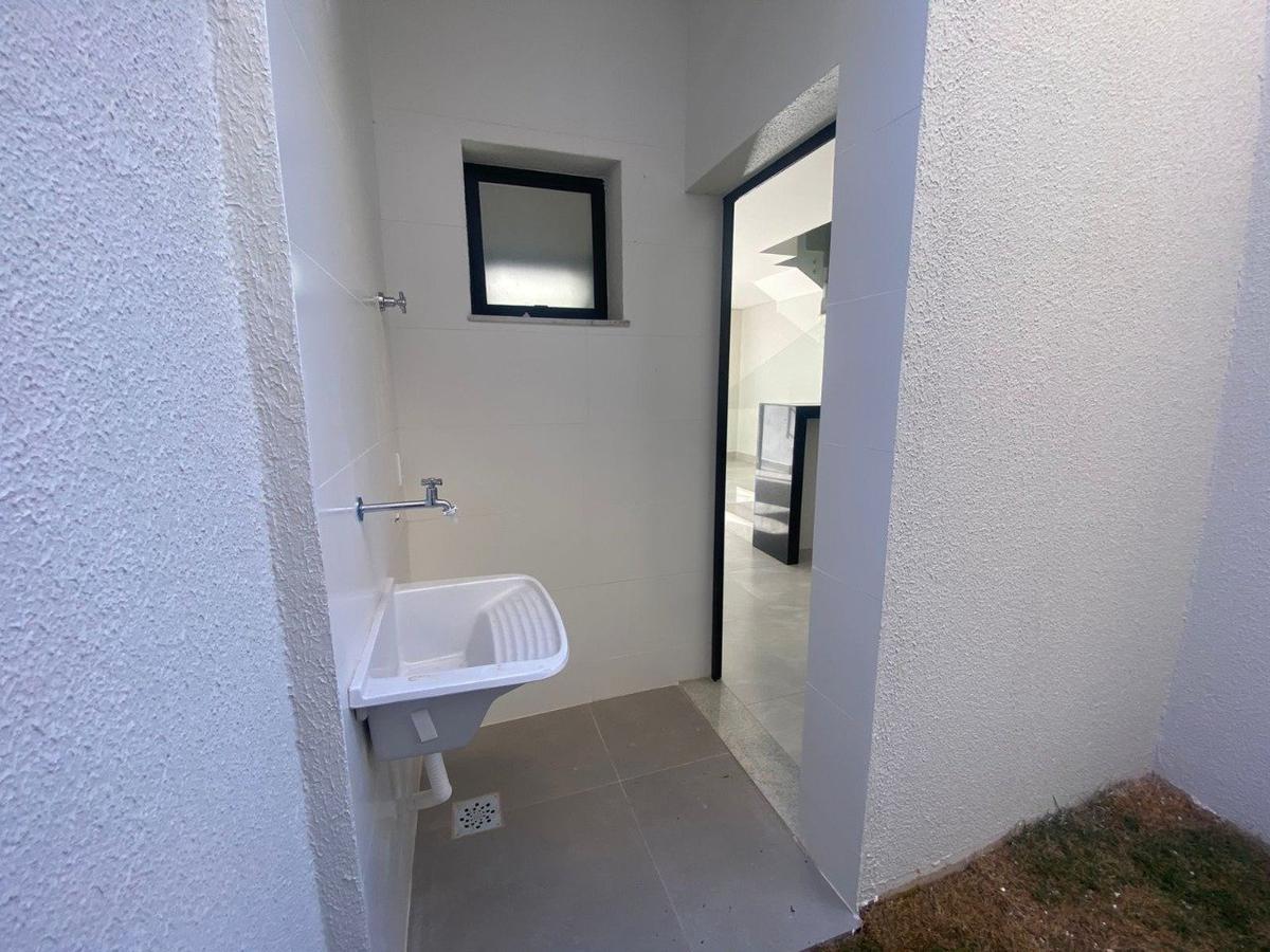 Casa, Itapoã, 3 Quartos, 2 Vagas, 1 Suíte