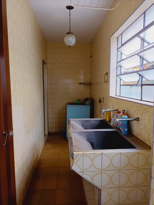 Casa, João Pinheiro, 5 Quartos, 3 Vagas, 1 Suíte