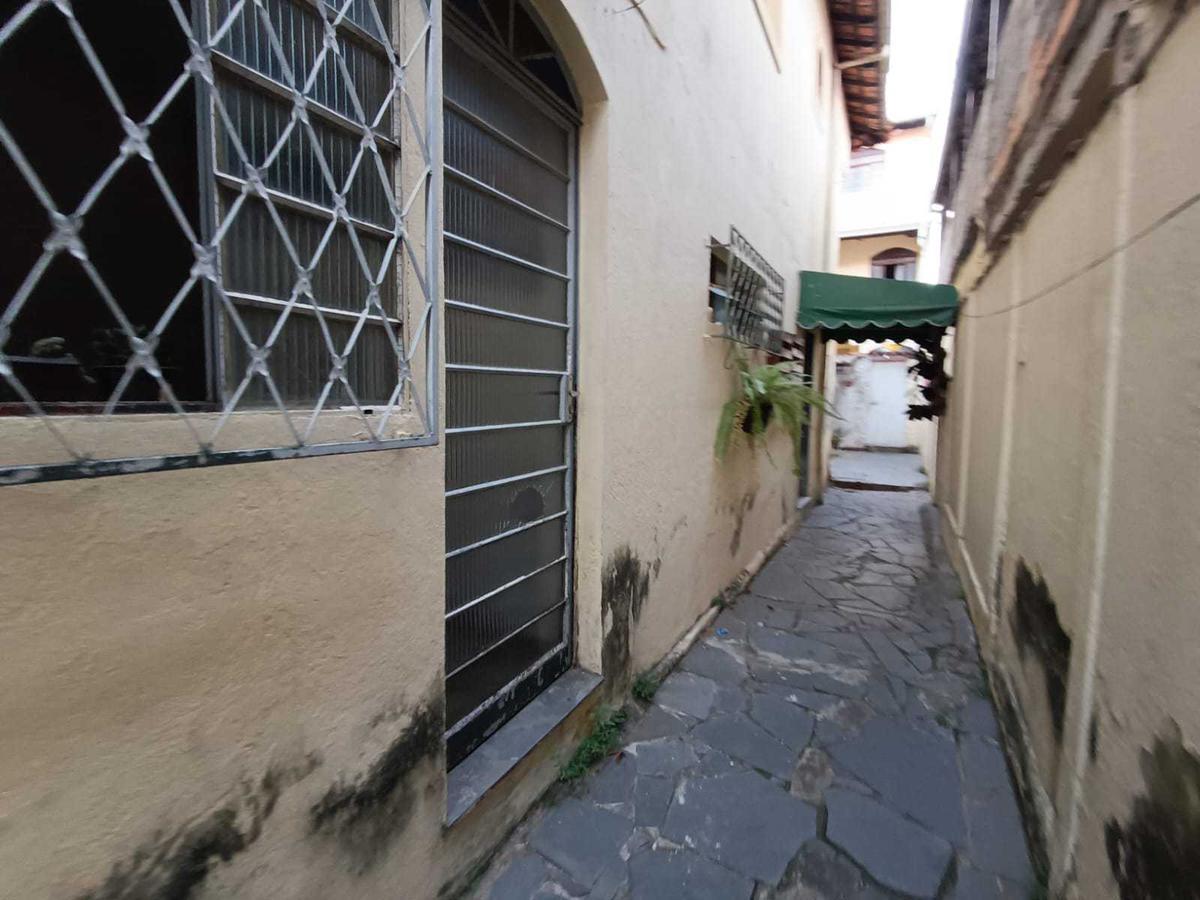 Casa, Betânia, 8 Quartos, 2 Vagas, 1 Suíte