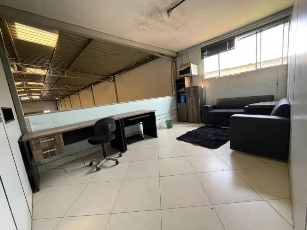 Galpão, São Francisco, 0 Quarto, 10 Vagas