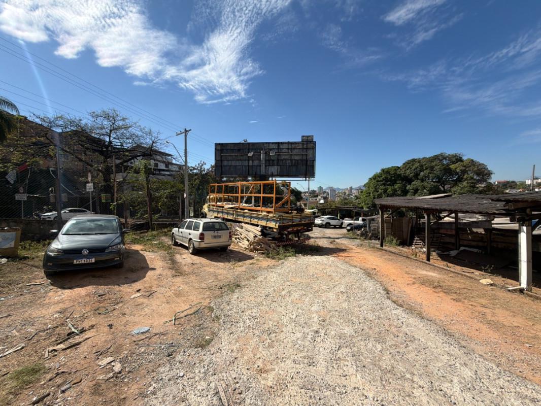 Lote, João Pinheiro, 0 Quarto, 0 Vaga