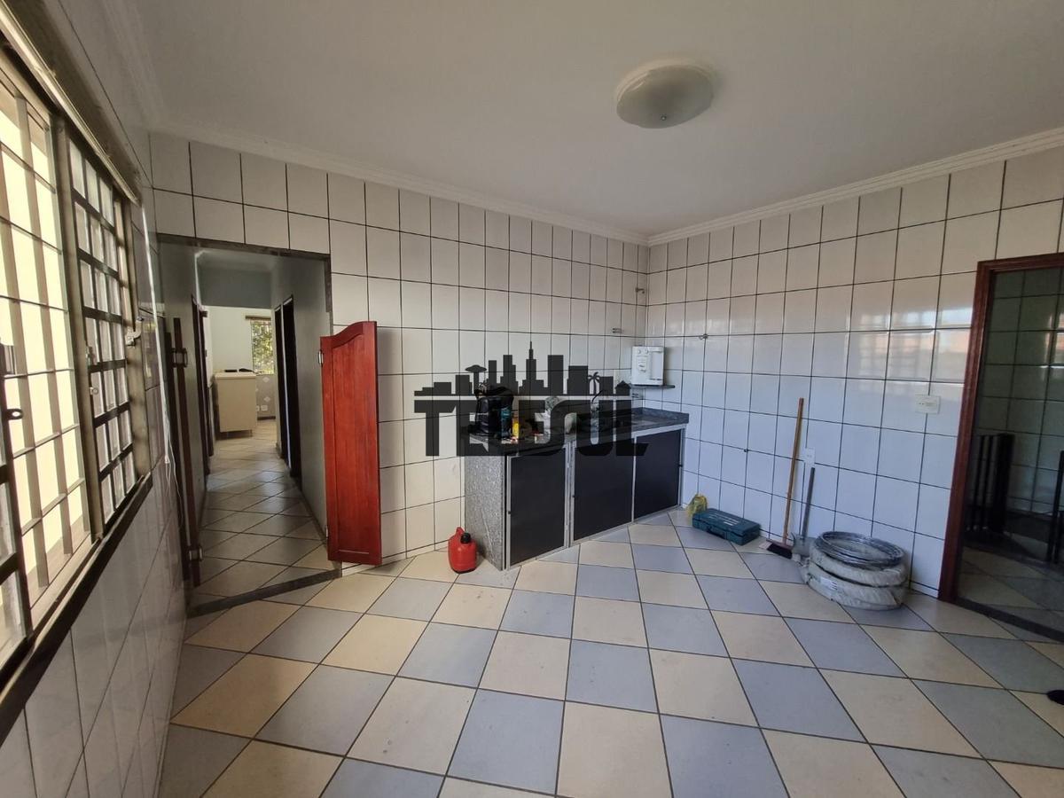 Casa, Jardim Andere, 8 Quartos, 0 Vaga