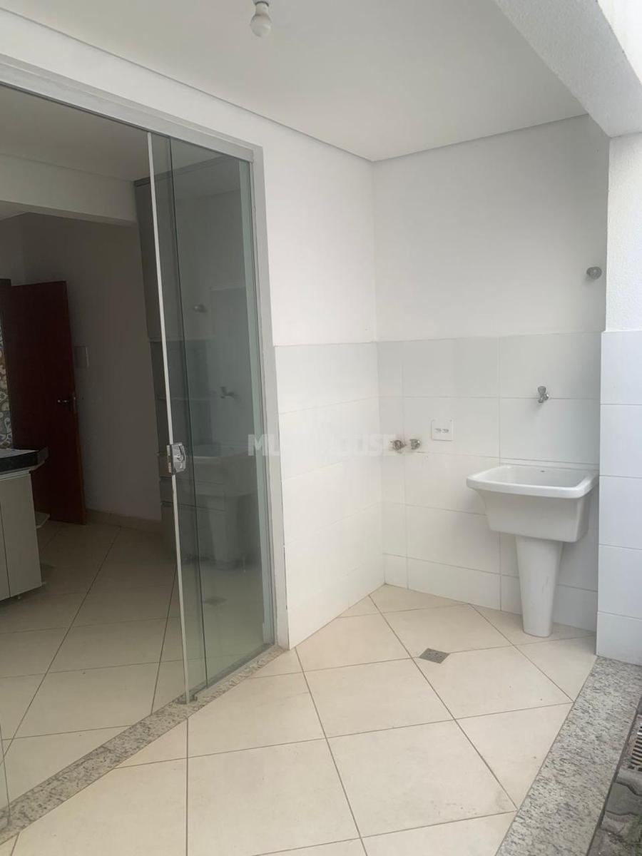 Casa, Xangri-lá, 3 Quartos, 4 Vagas, 1 Suíte