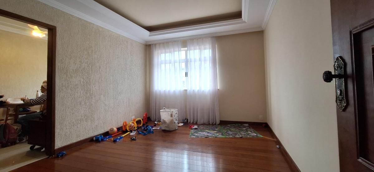 Apartamento, Sagrada Família, 3 Quartos, 1 Vaga, 1 Suíte