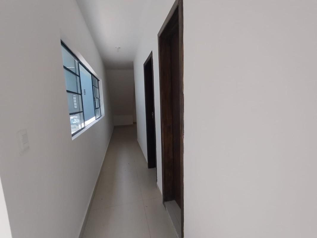 Casa Comercial, Santa Cruz, 2 Quartos, 0 Vaga, 1 Suíte