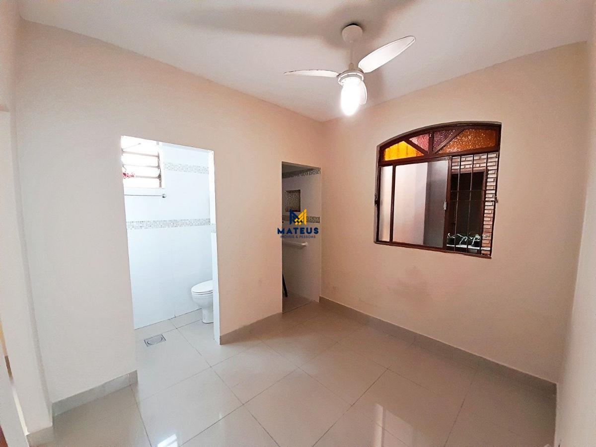 Casa, Caiçaras, 5 Quartos, 4 Vagas, 2 Suítes