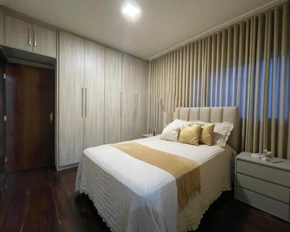 Casa, Milionários, 3 Quartos, 8 Vagas, 1 Suíte