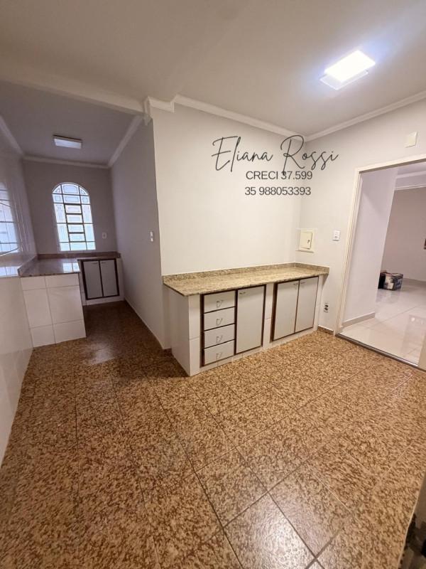 Casa, Pinheiros, 3 Quartos, 3 Vagas, 1 Suíte