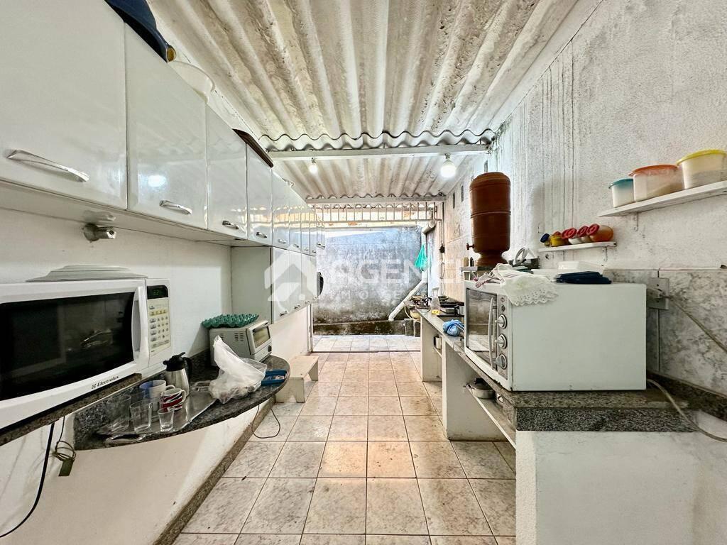 Casa, Camargos, 2 Quartos, 0 Vaga, 1 Suíte