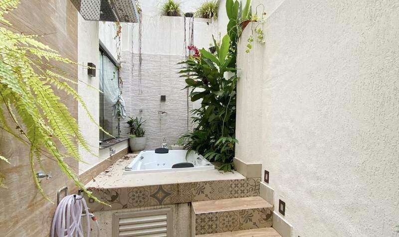 Casa, Lourdes, 3 Quartos, 0 Vaga, 1 Suíte