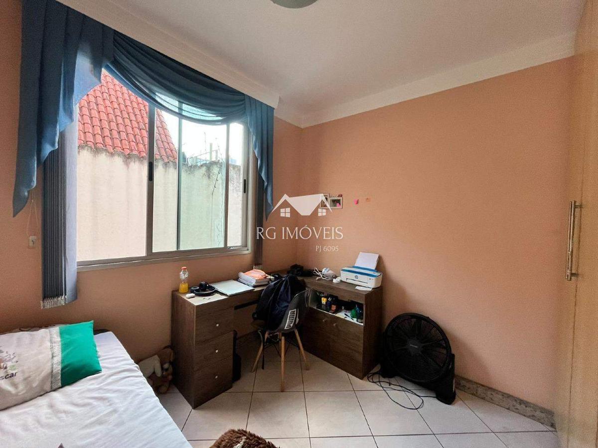 Apartamento, Barreiro, 3 Quartos, 0 Vaga, 1 Suíte