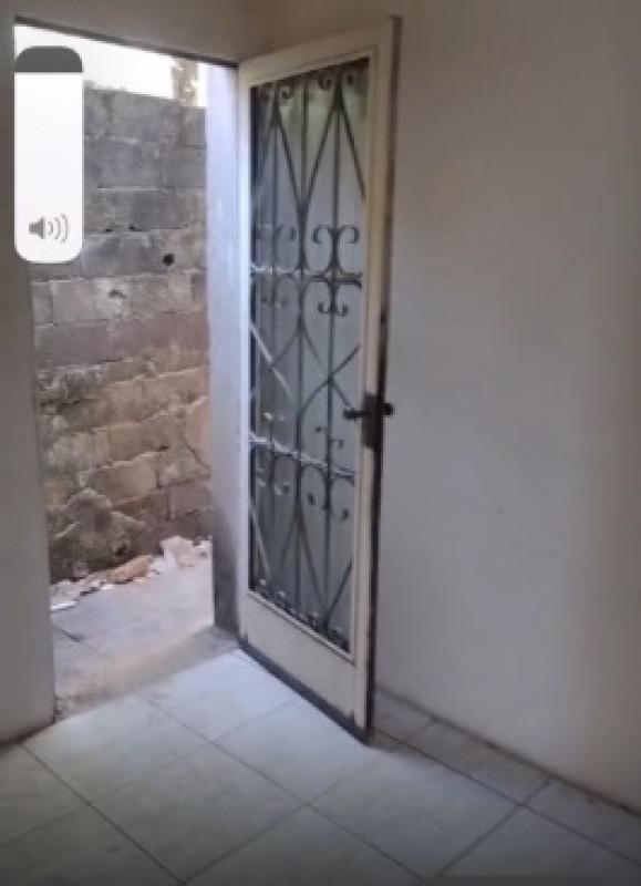 Casa, Santa Cruz, 2 Quartos, 0 Vaga