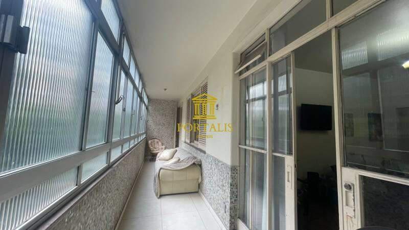 Apartamento, Centro, 4 Quartos, 0 Vaga, 1 Suíte