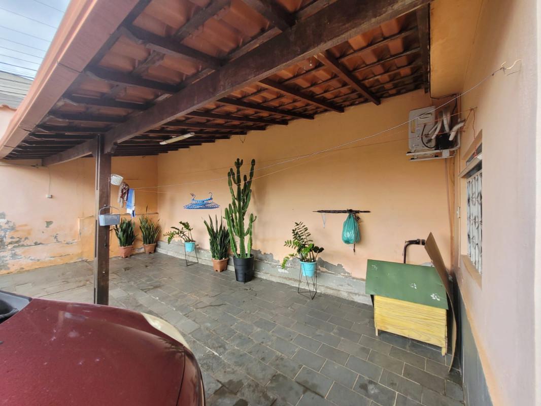 Casa, Industrial, 3 Quartos, 5 Vagas