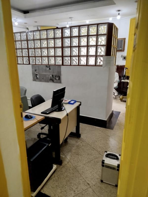 Casa Comercial, Funcionários