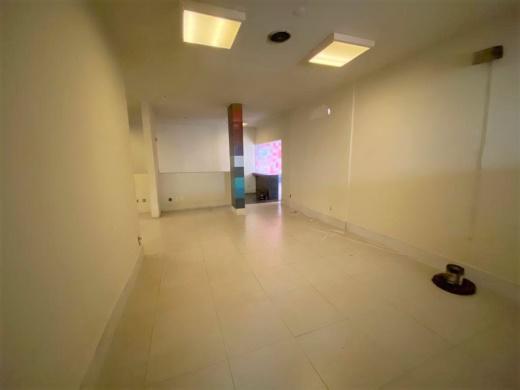 Casa Comercial, Funcionários, 1 Quarto