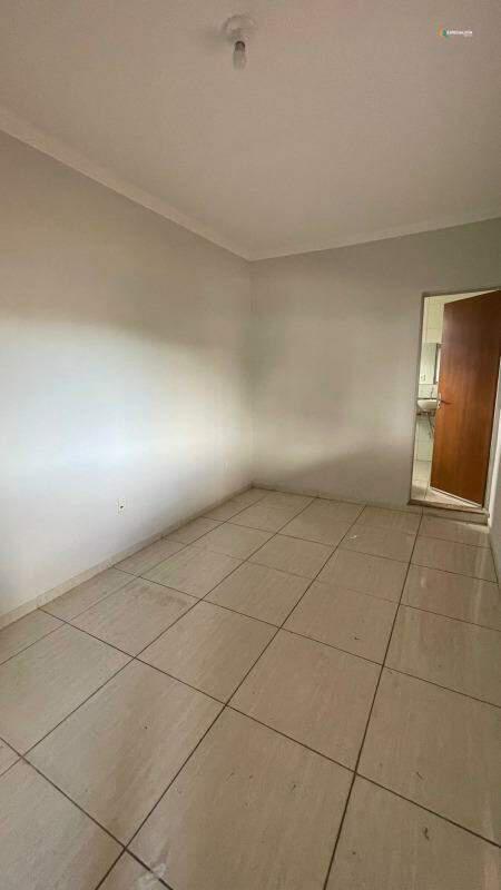 Casa, Adeodato, 2 Quartos, 3 Vagas