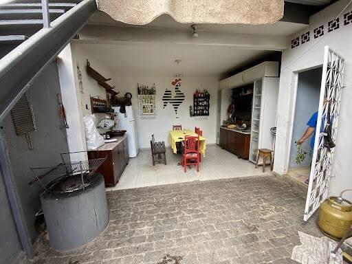 Casa, Caladinho, 4 Quartos, 7 Vagas, 1 Suíte