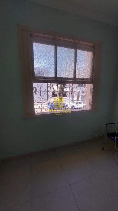 Casa, Floresta, 3 Quartos, 0 Vaga, 2 Suítes