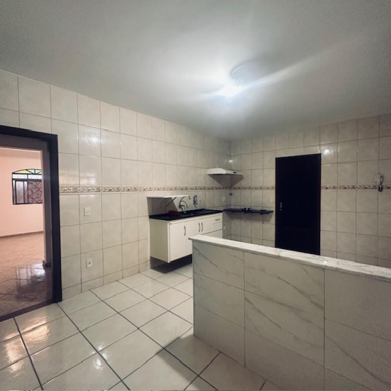 Casa, Jardim América, 2 Quartos, 1 Vaga, 1 Suíte