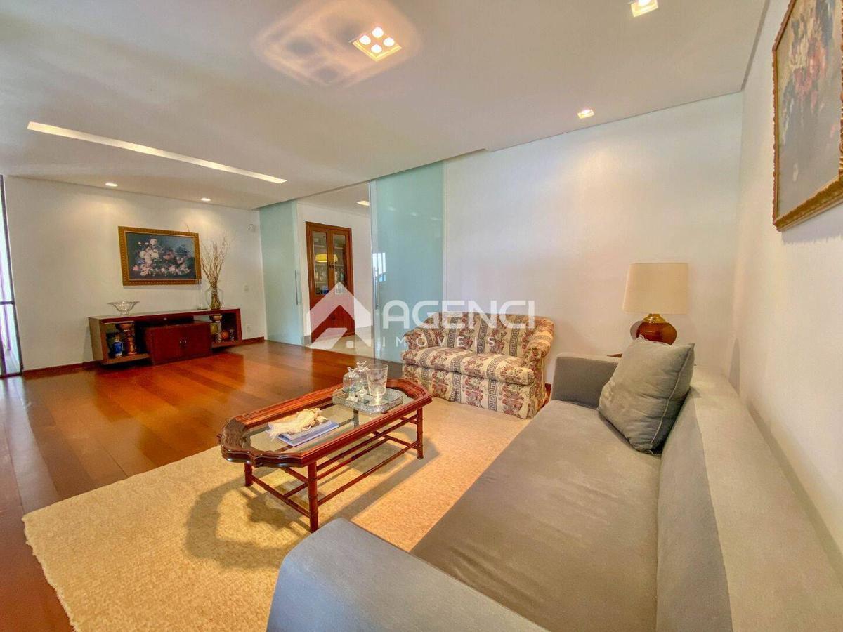 Casa, Bandeirantes (pampulha), 5 Quartos, 0 Vaga, 5 Suítes