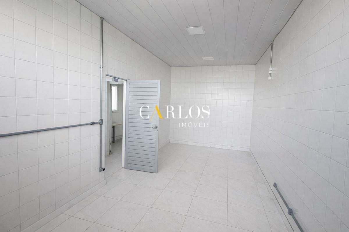 Galpão, Liberdade, 104 Vagas