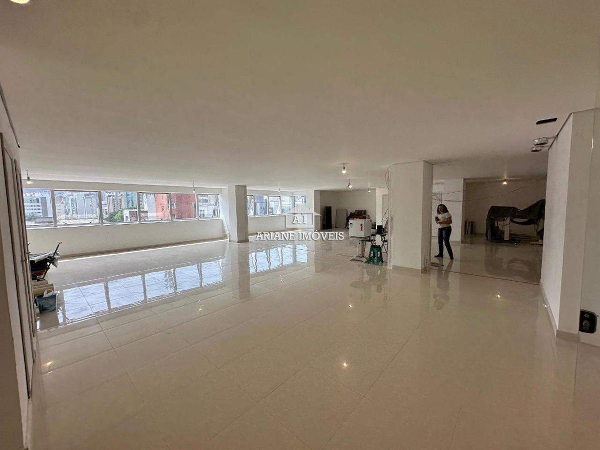Sala, Santa Efigênia, 0 Quarto, 5 Vagas