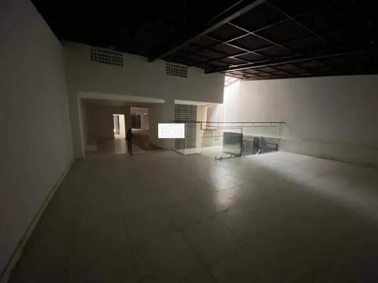 Casa, Savassi, 0 Quarto, 0 Vaga