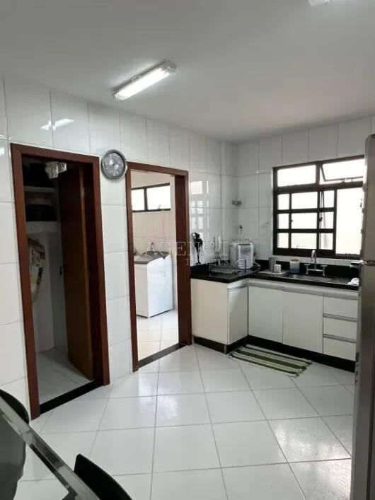 Casa, Paquetá, 4 Quartos, 0 Vaga, 1 Suíte