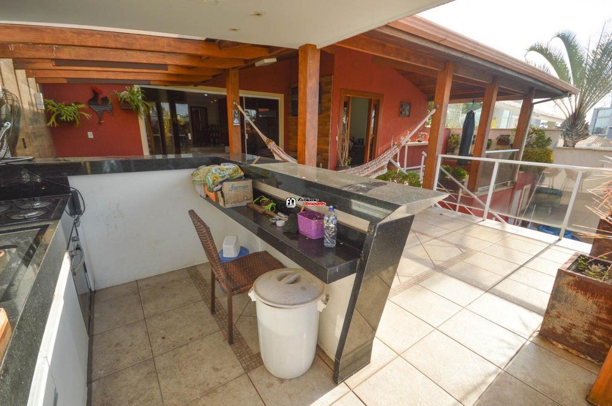 Casa, Paquetá, 5 Quartos, 4 Vagas, 3 Suítes