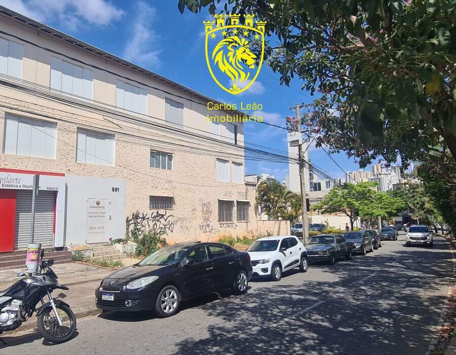 Lote, Estoril, 0 Quarto, 30 Vagas, 1 Suíte