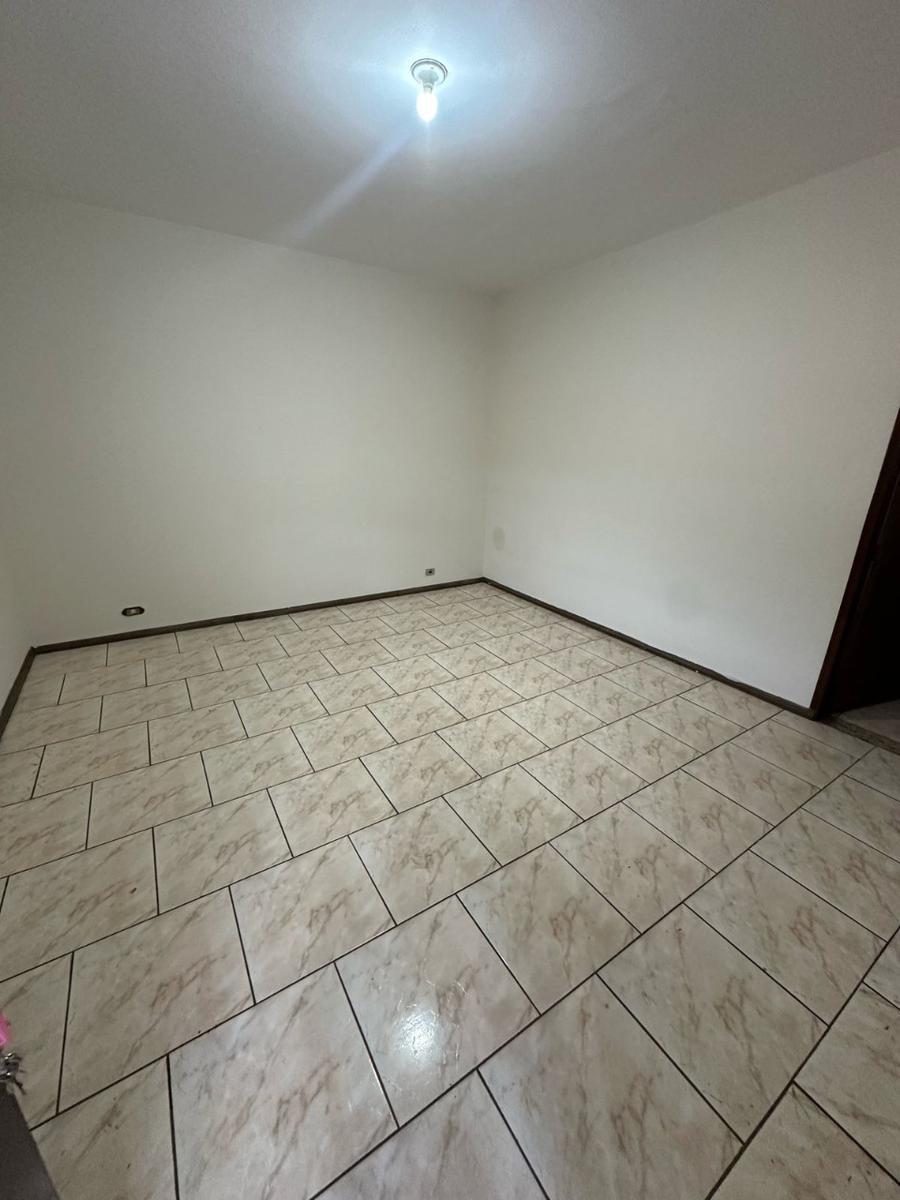 Casa, Centro, 4 Quartos, 0 Vaga