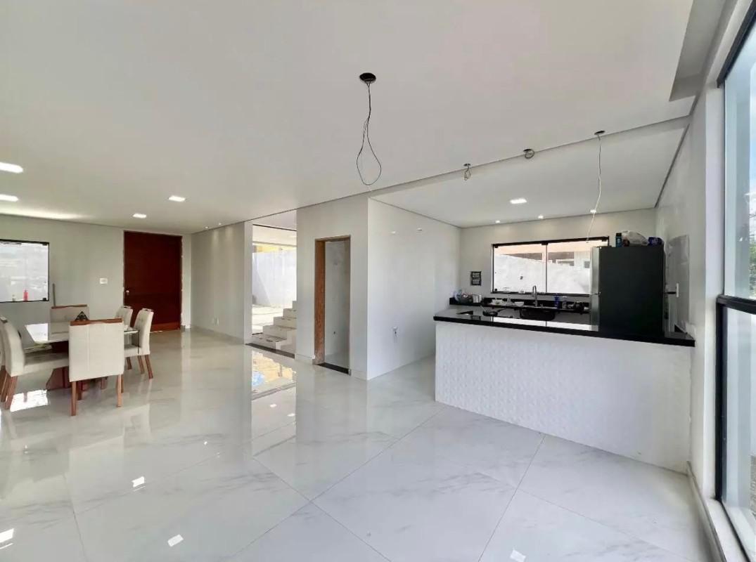 Casa, Colonial, 3 Quartos, 4 Vagas, 1 Suíte