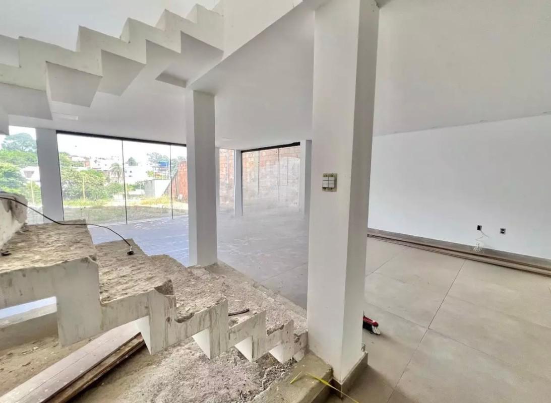 Casa, Colonial, 3 Quartos, 4 Vagas, 1 Suíte