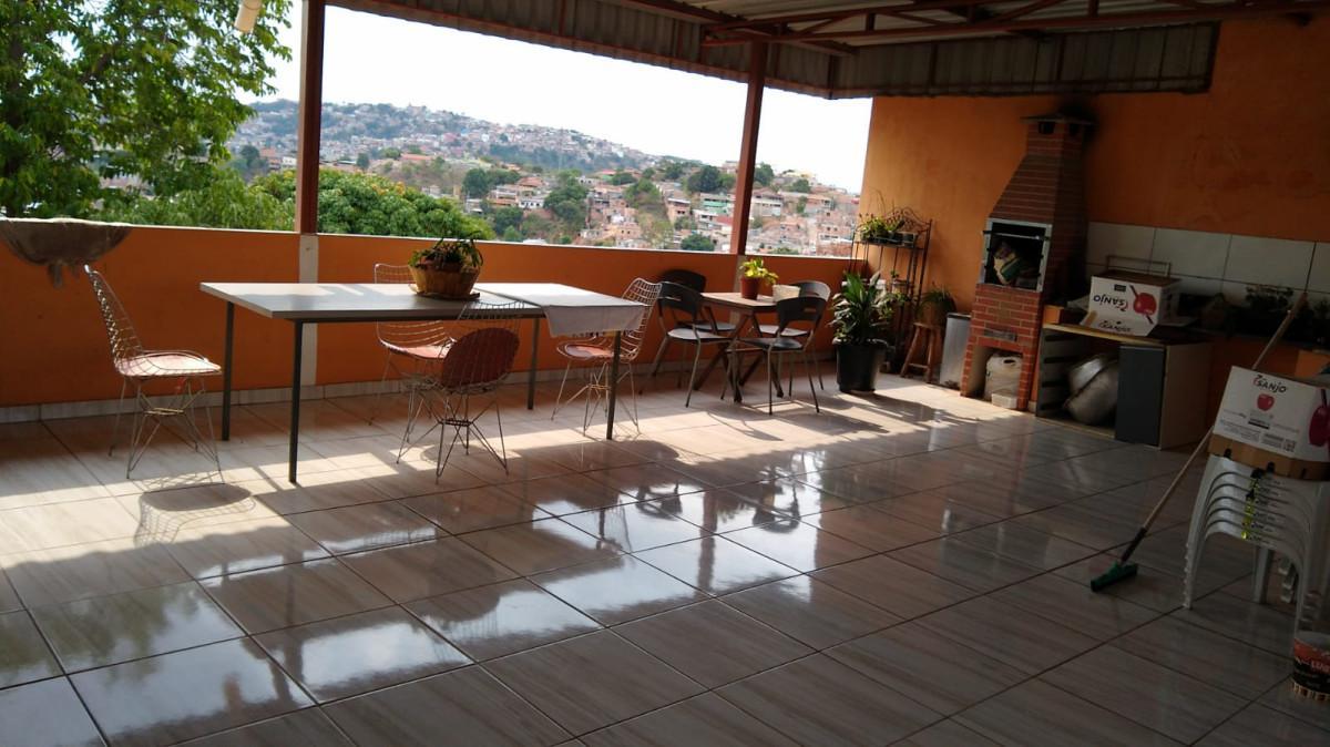 Casa, Paulo VI, 2 Quartos, 4 Vagas