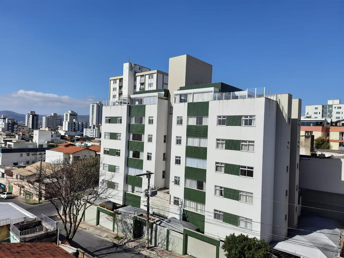 Cobertura, Sagrada Família, 3 Quartos, 2 Vagas, 1 Suíte