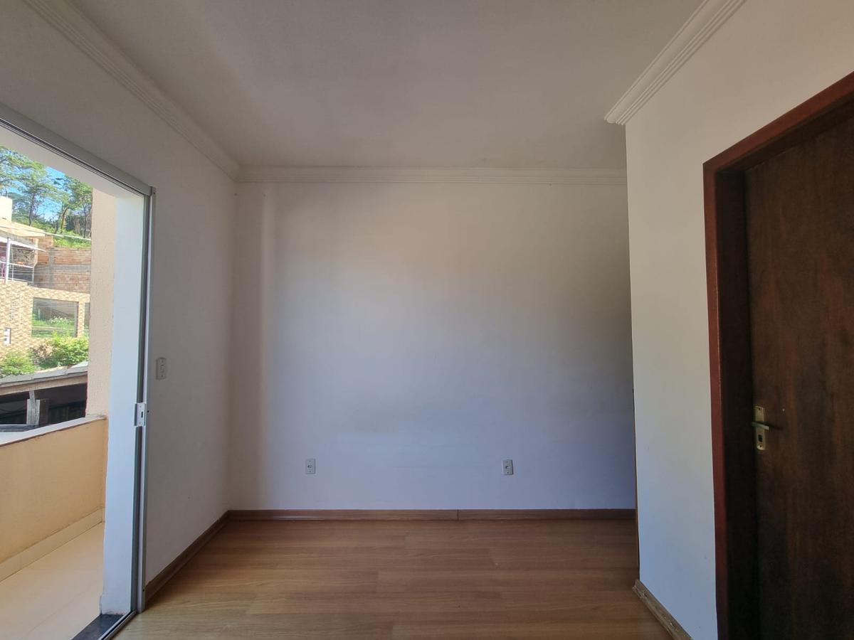 Casa, Masterville, 2 Quartos, 1 Vaga, 1 Suíte