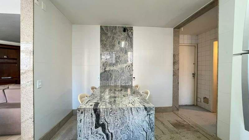 Cobertura, Funcionários, 6 Quartos, 3 Vagas, 1 Suíte