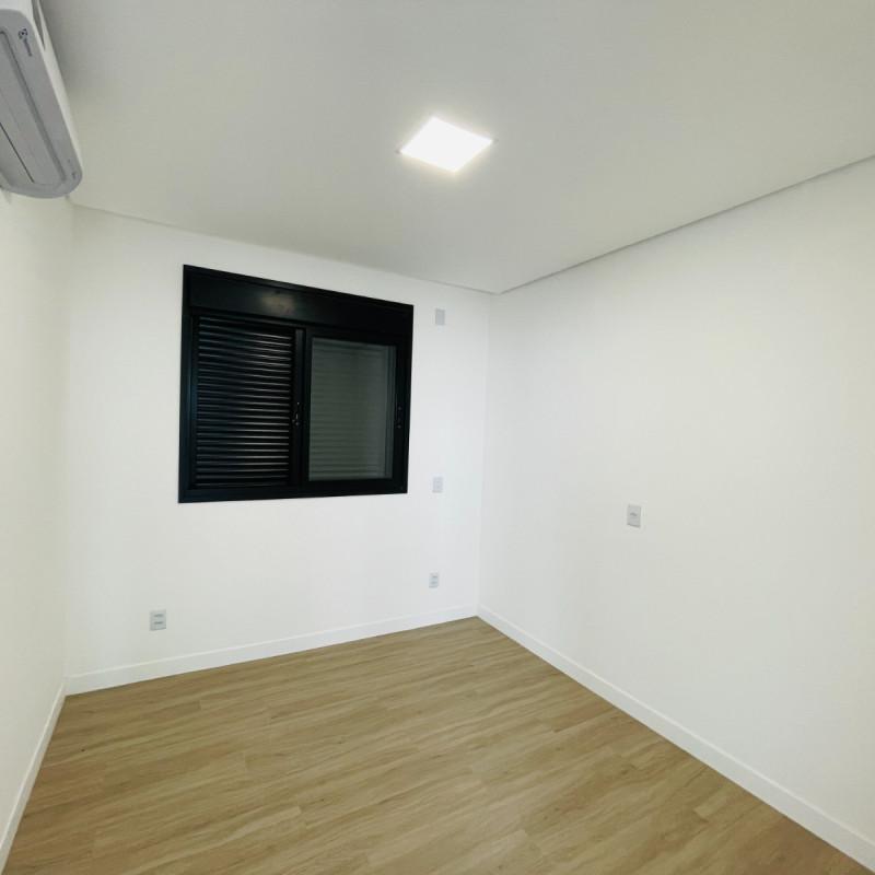 Casa, Trevo, 4 Quartos, 4 Vagas, 3 Suítes