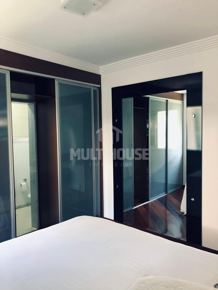 Casa, Centro, 5 Quartos, 8 Vagas, 2 Suítes