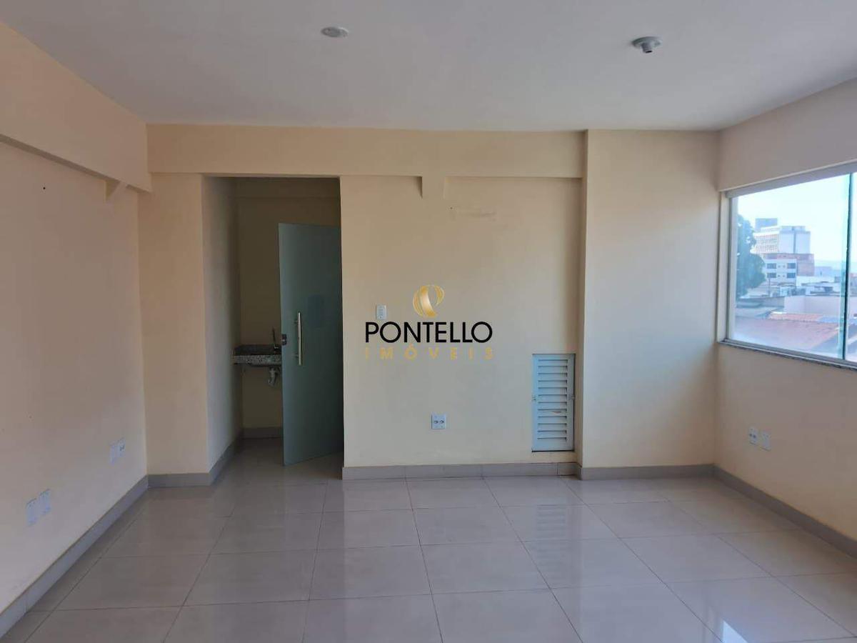 Sala, Centro, 0 Quarto, 0 Vaga