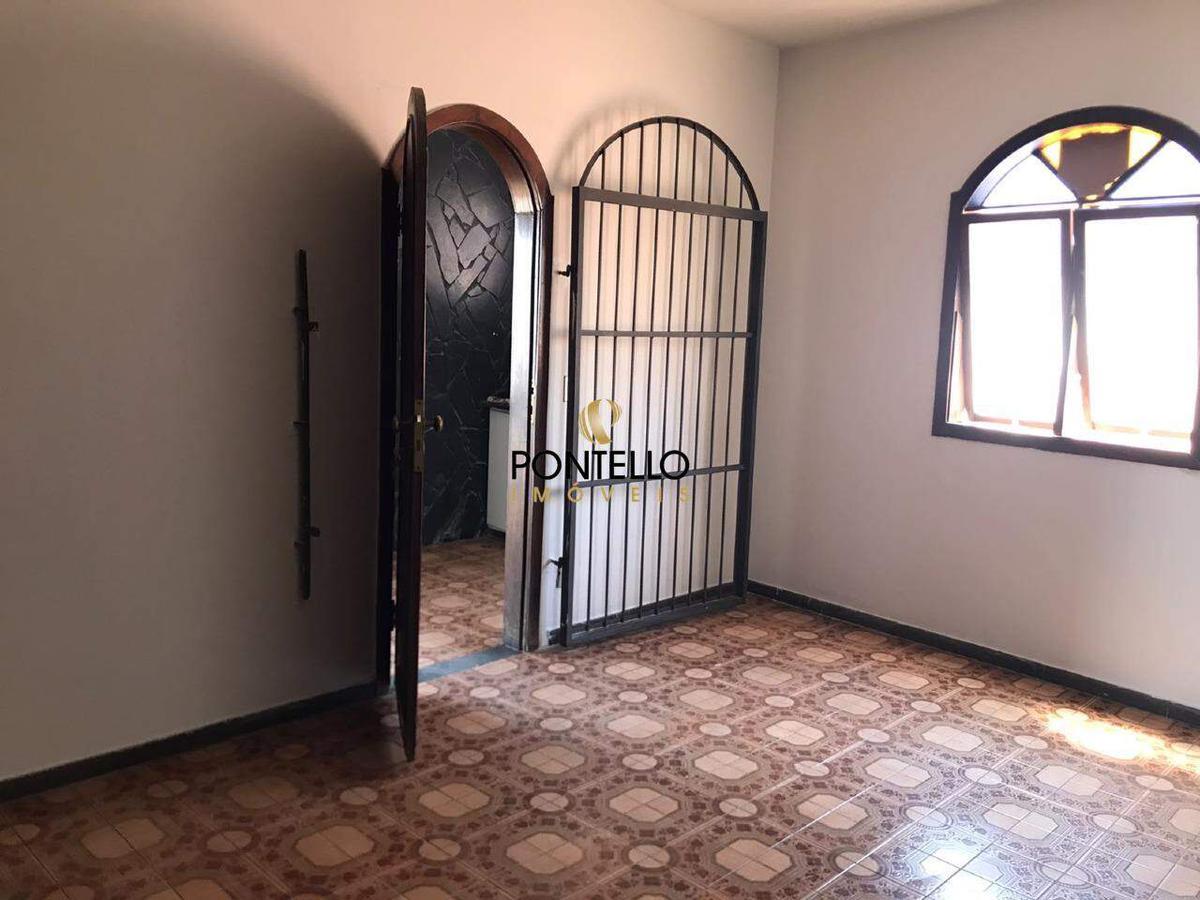 Casa, Centro, 3 Quartos, 0 Vaga, 1 Suíte