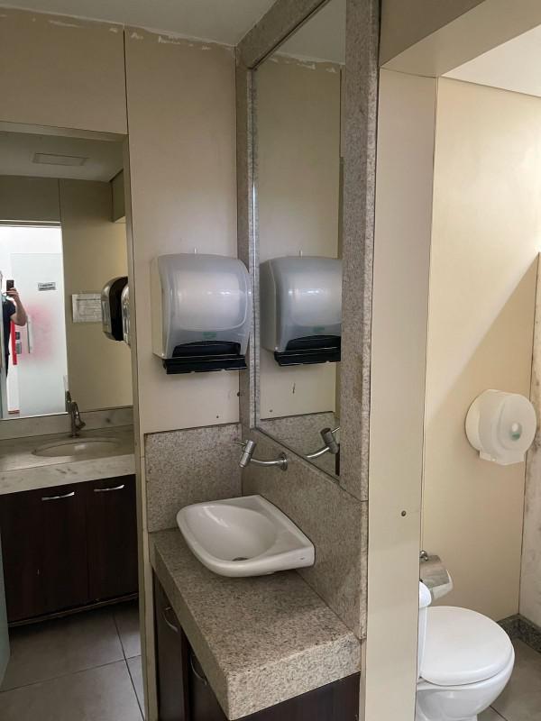 Andar, São Pedro, 0 Quarto, 4 Vagas