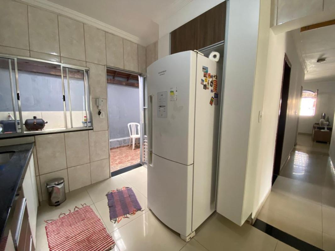 Casa, Estrela do Oriente, 3 Quartos, 2 Vagas, 1 Suíte