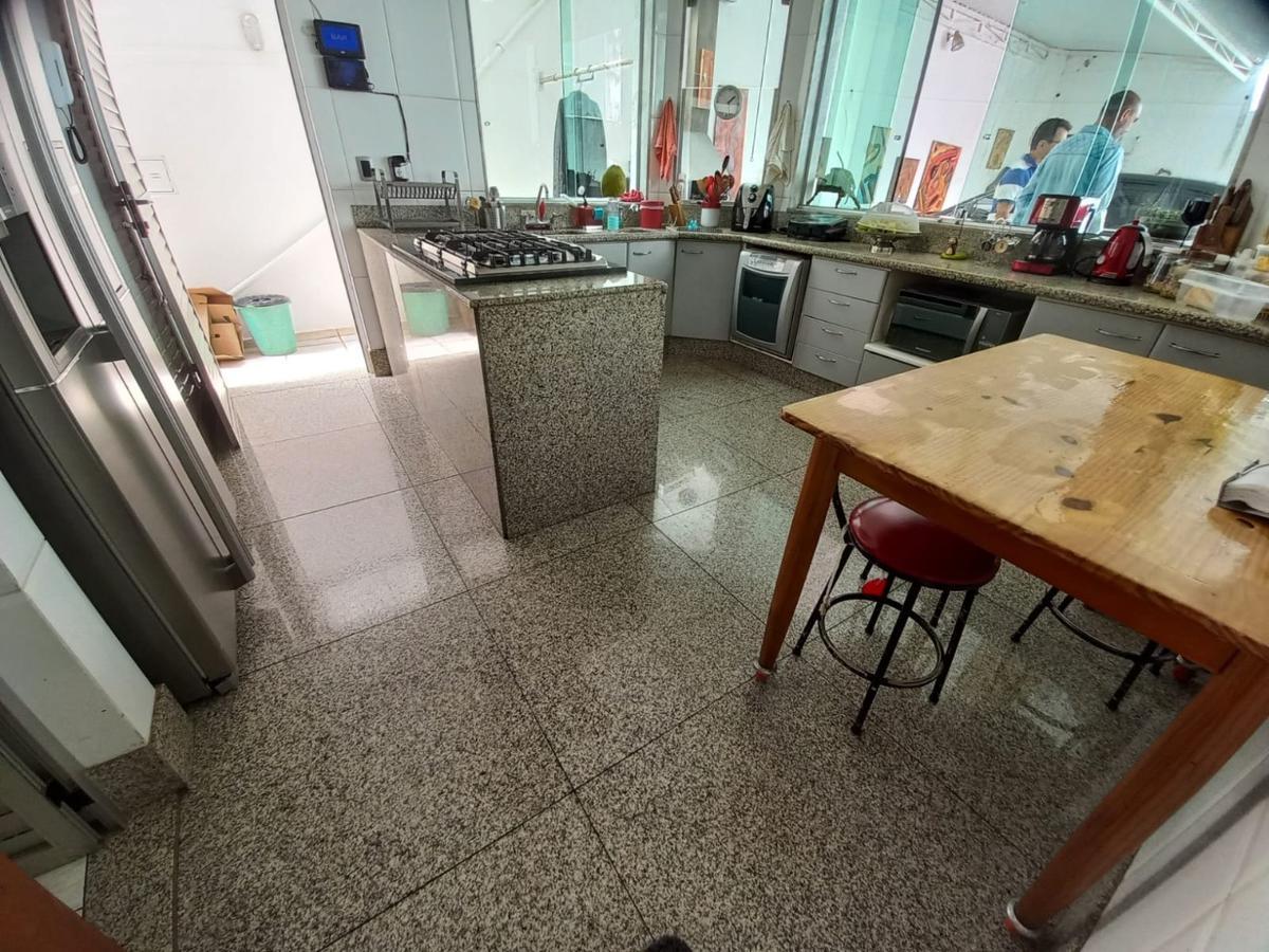 Casa, Mangabeiras, 4 Quartos, 12 Vagas, 2 Suítes