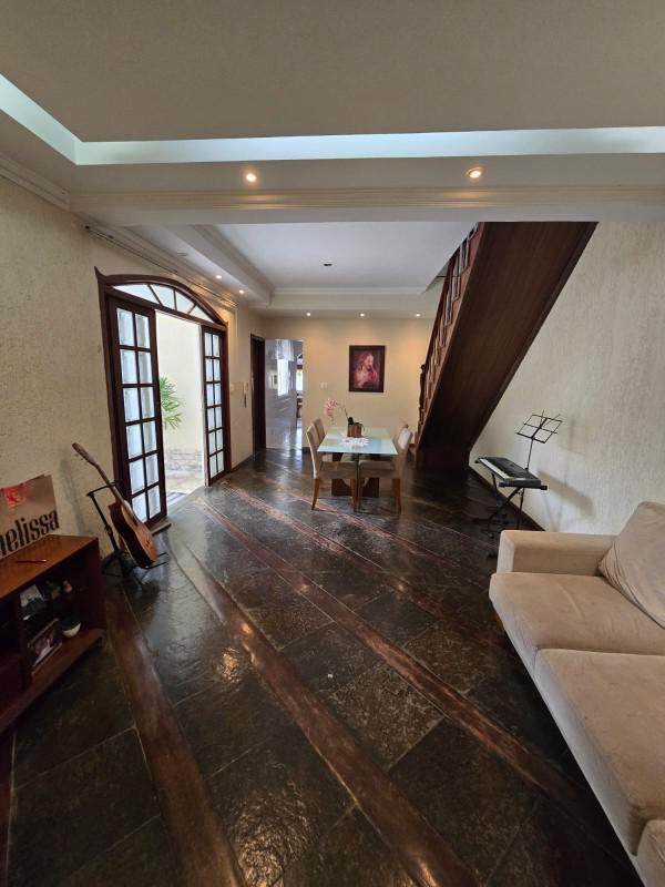 Casa, Novo Glória, 3 Quartos, 3 Vagas, 1 Suíte