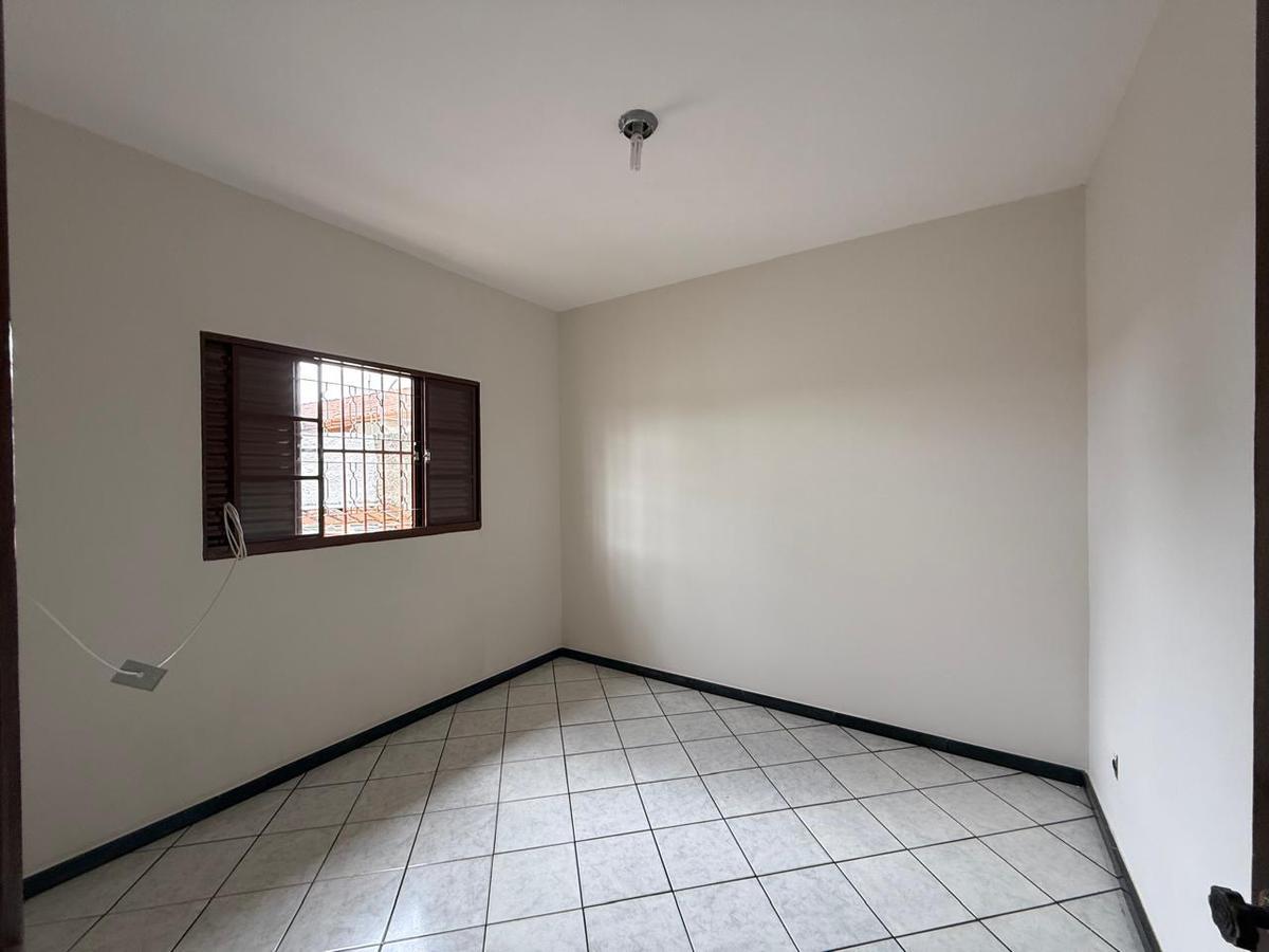 Casa, Heliópolis, 3 Quartos, 4 Vagas, 1 Suíte