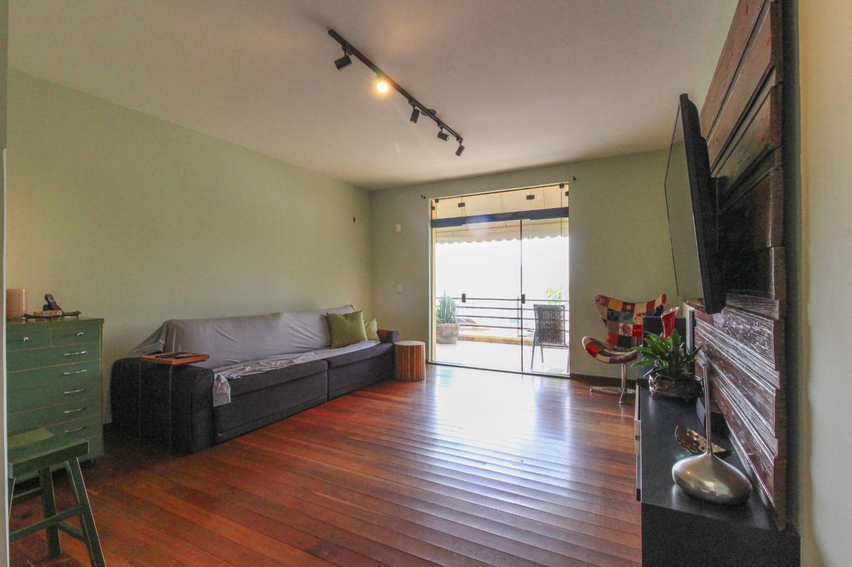 Casa, Buritis, 4 Quartos, 4 Vagas, 1 Suíte