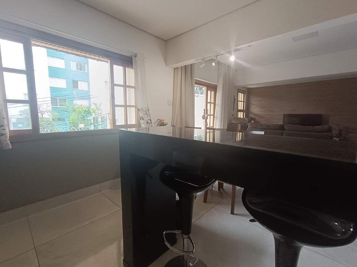 Casa, Jardim América, 3 Quartos, 4 Vagas, 2 Suítes