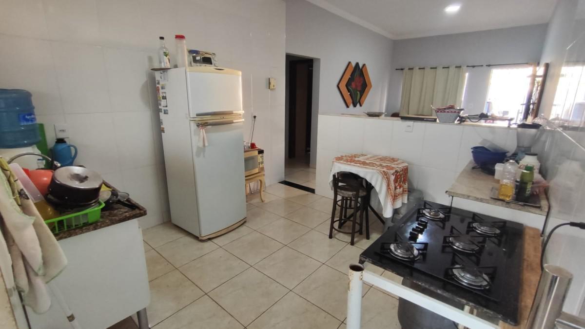 Casa, Fernão Dias, 3 Quartos, 5 Vagas, 1 Suíte